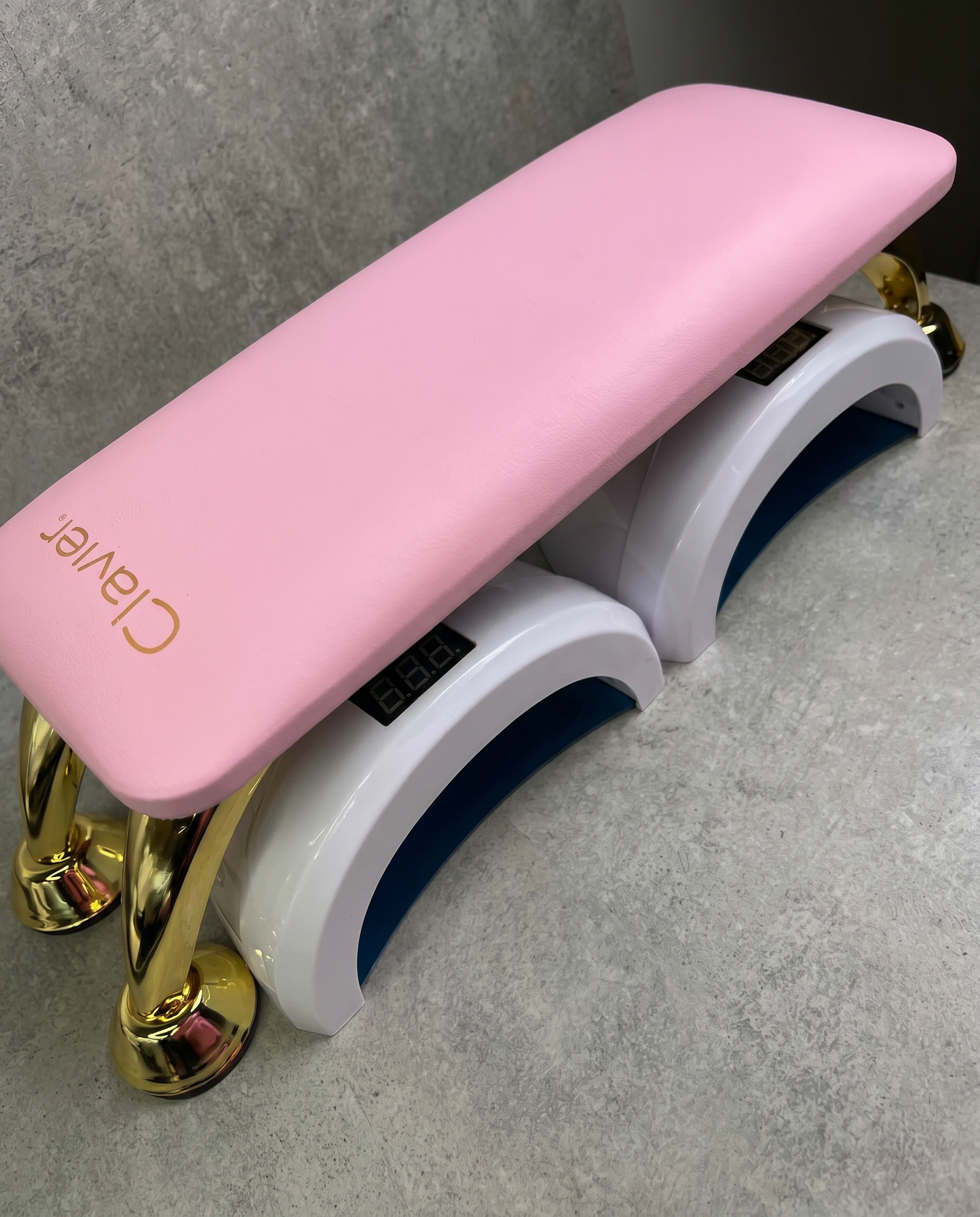 CLAVIER armrest for manicure/pedicure (pink)